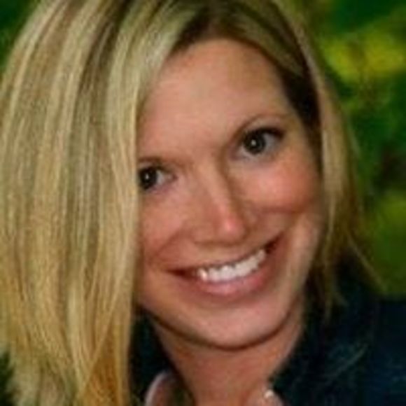 Meet your Posher, Laura - Picture 1 of 1